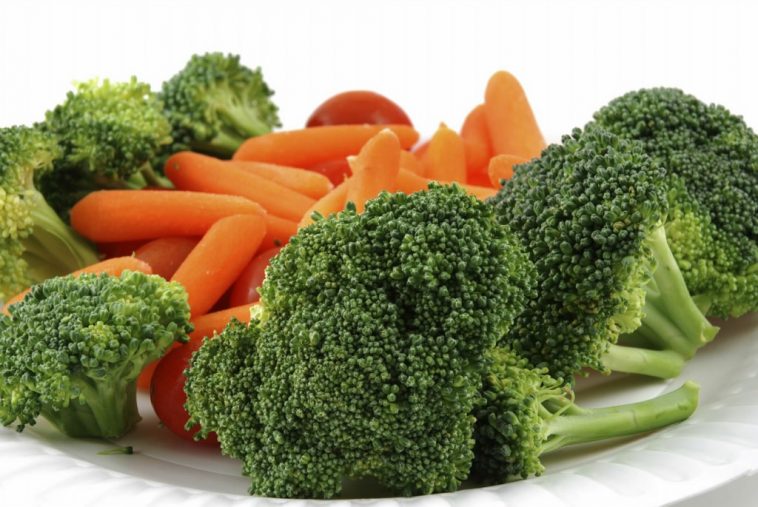 Outubro Rosa: confira 15 alimentos que previnem o câncer de mama!