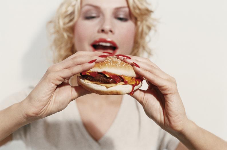 ‘Dia do lixo’ pode elevar risco de diabetes, alerta estudo