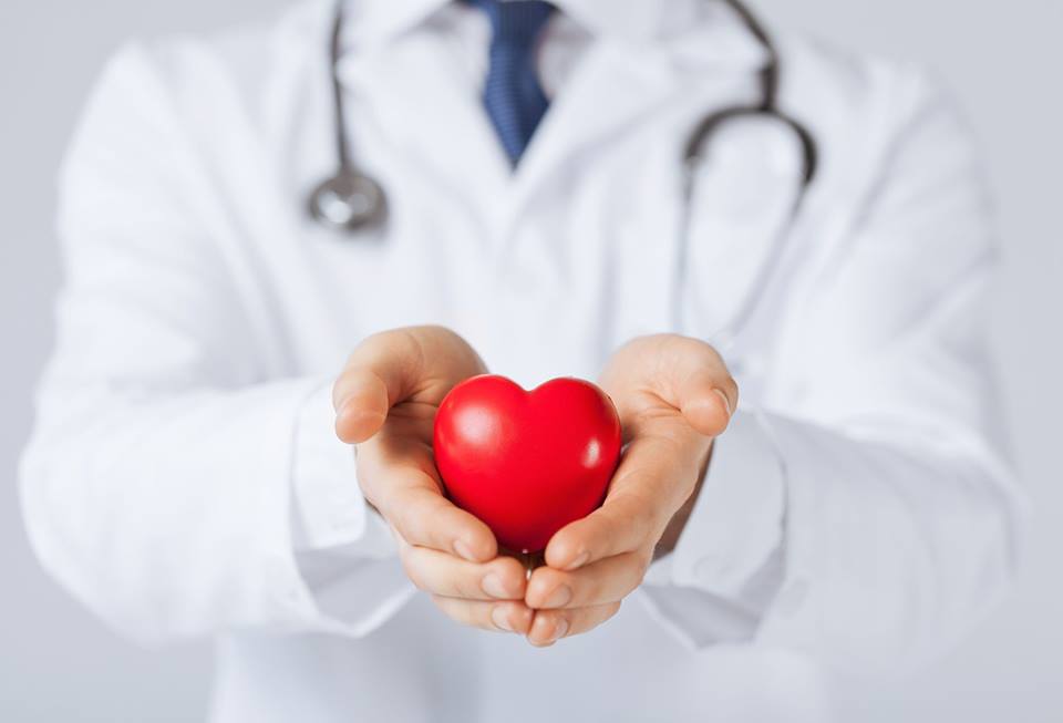 50 anos após primeira cirurgia, 72% dos pacientes que recebem novo coração vivem ao menos 5 anos
