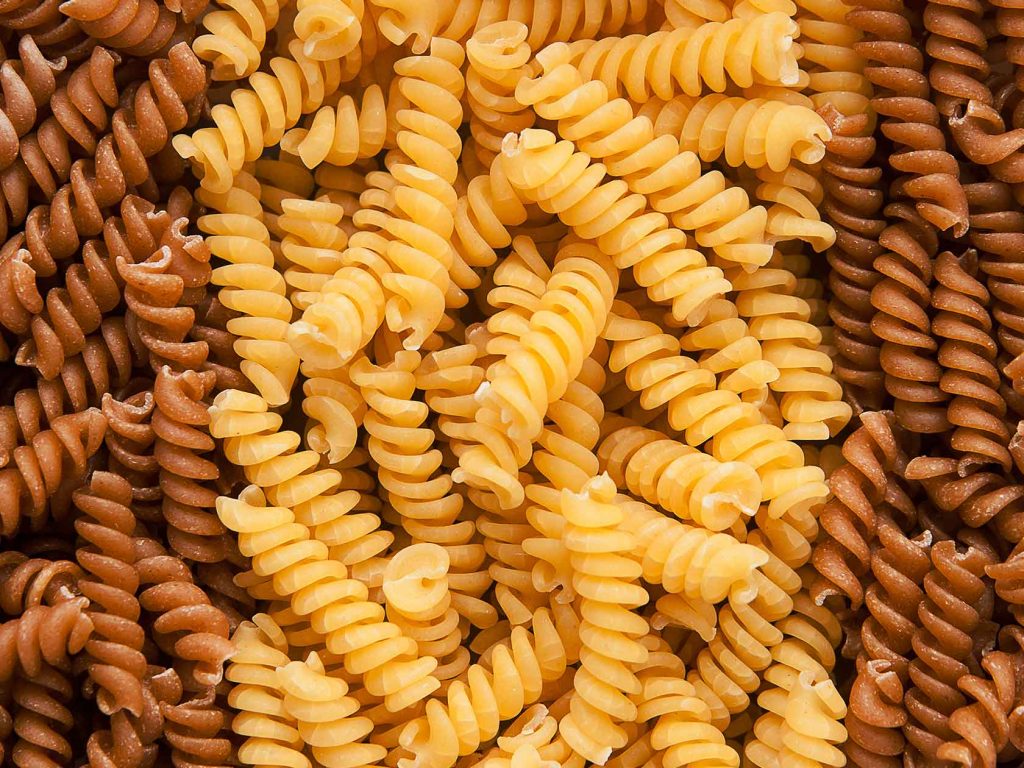 Carboidrato piora o câncer? Veja 4 mitos sobre dietas e tumores