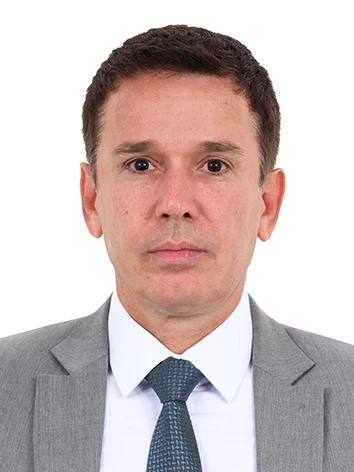 Foto oficial de Felipe Carreras